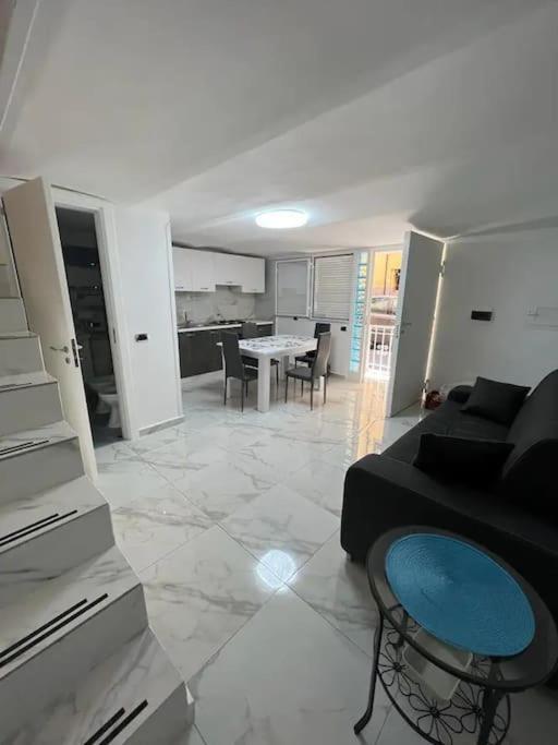 John's Place - Central Flat In - My Place Naples